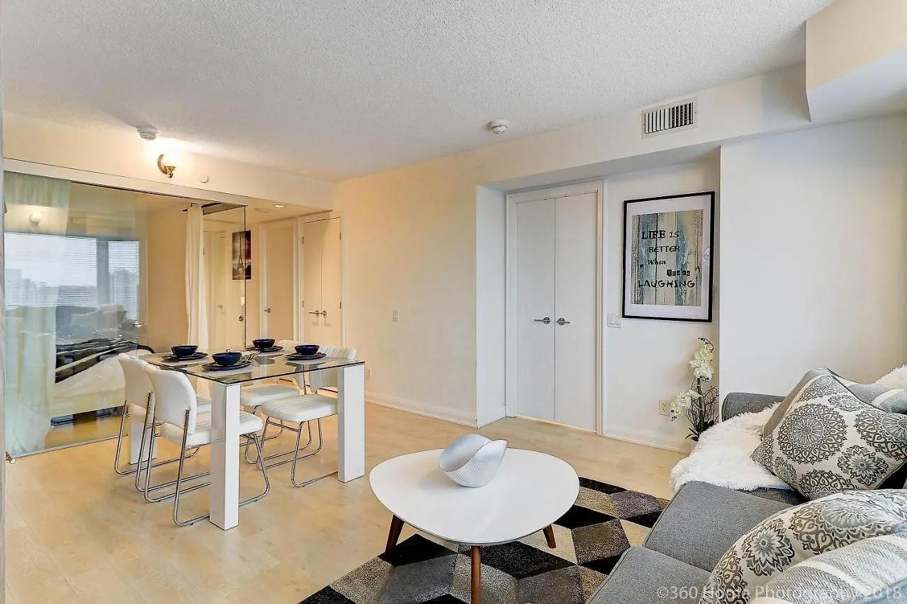 Casa de Férias Presidential Yorkville Suite By Instant Suites Toronto