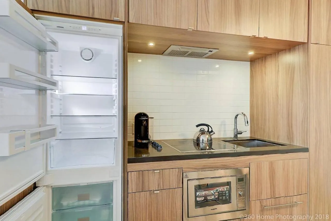 Holiday home Presidential Yorkville Suite By Instant Suites Toronto